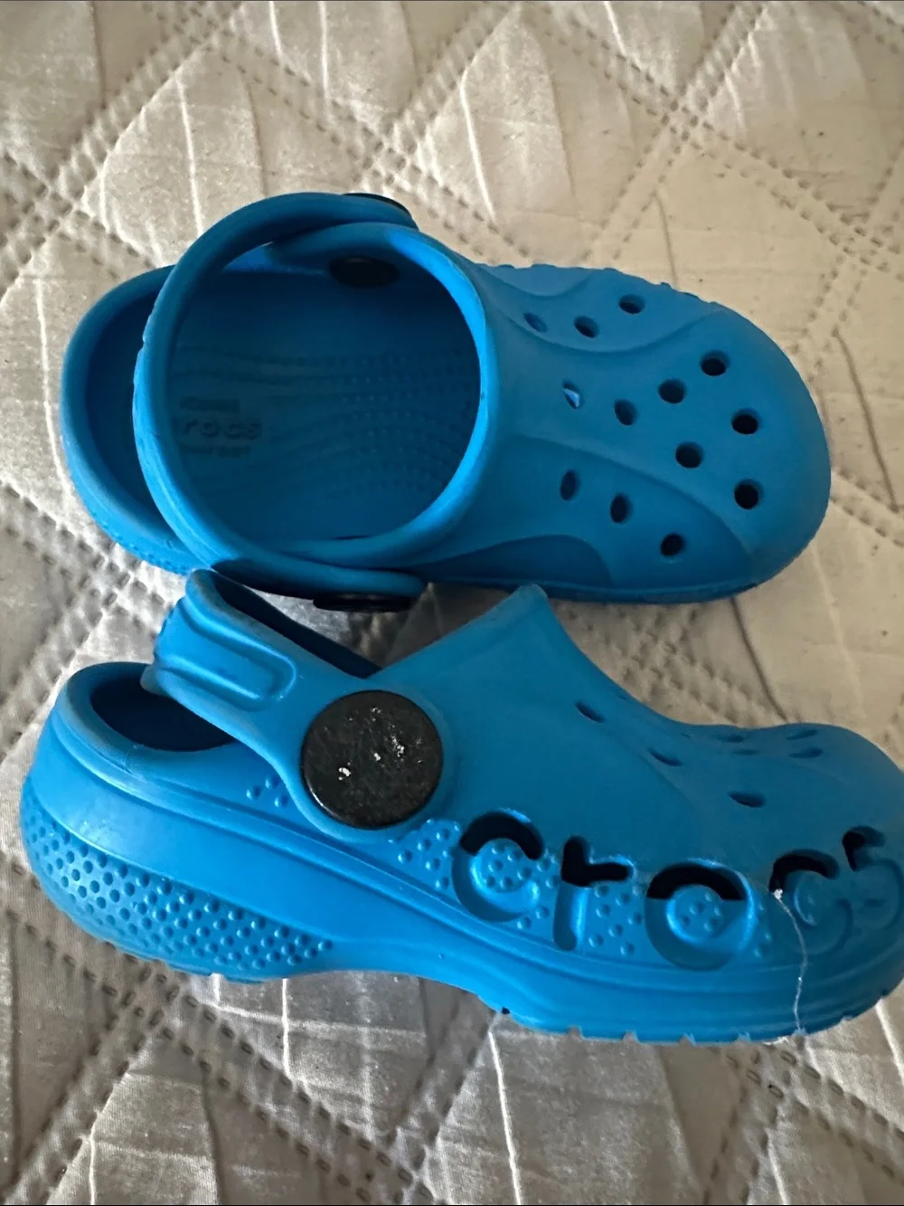 CROCS Kids Classic Clog in Bright Blue